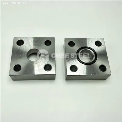 ASTM A105, ASTM A350 квадратен фланец